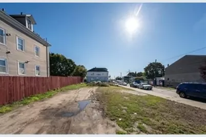 10 Seabury Street, Providence, RI 02907 - Photo 4