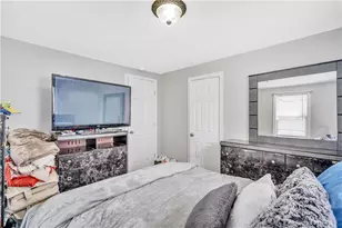 216 Bertenshaw Rd, Woonsocket, RI 02895 - Photo 20