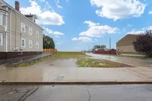 690 Potters Ave, Providence, RI 02907 - Photo 1