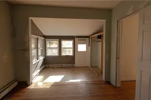 199 Cottage Grove Ave, Warwick, RI 02889 - Photo 12