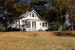 199 Cottage Grove Ave, Warwick, RI 02889 - Photo 2