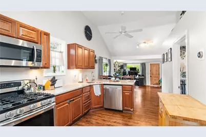 21 Darton Street, Coventry, RI 02816 - Photo 12