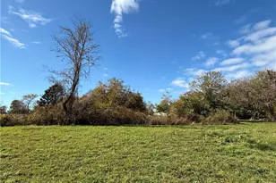 536 W Main Rd, Little Compton, RI 02837 - Photo 4