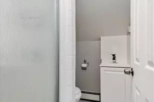 44 Pawtucket Ave, Pawtucket, RI 02860 - Photo 12