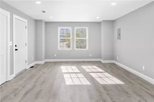 638 Douglas Ave, Providence, RI 02908 - Photo 2