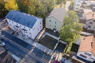 638 Douglas Ave, Providence, RI 02908 - Photo 16