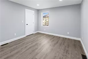 638 Douglas Ave, Providence, RI 02908 - Photo 4