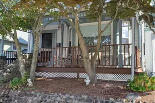 74 Maple St, Woonsocket, RI 02895 - Photo 2