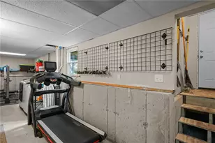 9 Chelmsford Ave, Warwick, RI 02889 - Photo 32