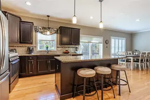 121 Ashbrook Dr, Cranston, RI 02921 - Photo 12