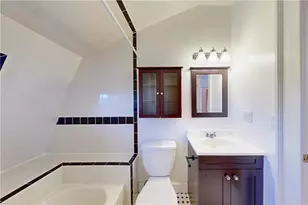 54 Halsey St, Providence, RI 02906 - Photo 20