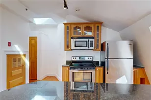 54 Halsey St, Providence, RI 02906 - Photo 10