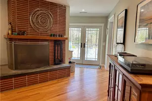 55 Pine Hill Rd, South Kingstown, RI 02879 - Photo 10