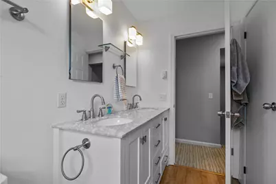 24 Aborn Street, Newport, RI 02840 - Photo 14