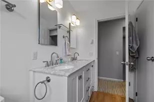 24 Aborn St, Newport, RI 02840 - Photo 14