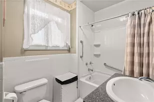 331 Newman Ave, East Providence, RI 02916 - Photo 20