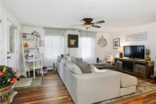 153 Fish Rd, Tiverton, RI 02878 - Photo 10