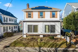 72 Hilltop Ave, Providence, RI 02908 - Photo 2