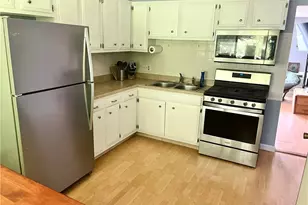 494 Putnam Pike, Smithfield, RI 02828 - Photo 4