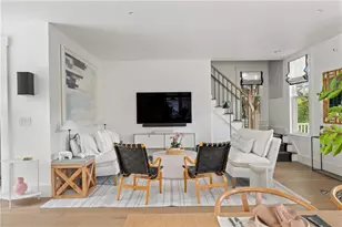 81 Roseneath Ave, Newport, RI 02840 - Photo 8