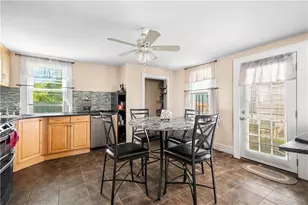 7 Snell Ct, West Warwick, RI 02893 - Photo 10