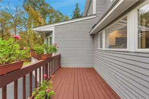 73 Oceanwoods Dr, North Kingstown, RI 02852 - Photo 18