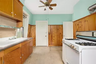 184 Pleasant St, Providence, RI 02906 - Photo 30