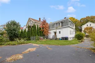 184 Pleasant St, Providence, RI 02906 - Photo 44