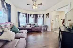 27 Cliffdale Ave, Cranston, RI 02905 - Photo 8