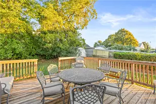 25 Loomis St, Cranston, RI 02920 - Photo 26