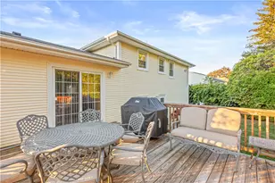 25 Loomis St, Cranston, RI 02920 - Photo 28