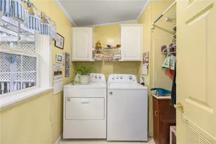 70 Robin Dr, Tiverton, RI 02878 - Photo 28