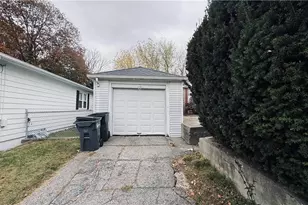 1196 Smith St, Providence, RI 02908 - Photo 4