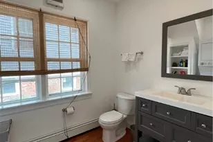 33 Young St, Newport, RI 02840 - Photo 16