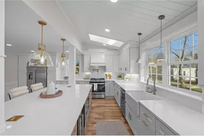 216 Washington Road, Barrington, RI 02806 - Photo 4
