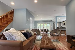 33 Young St, Newport, RI 02840 - Photo 2