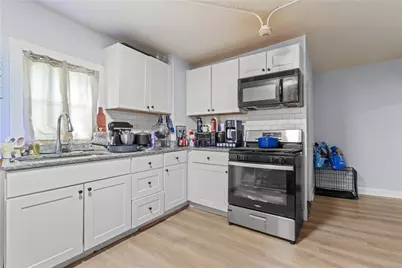 152 Washington Street, Central Falls, RI 02863 - Photo 18