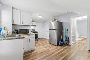 152 Washington St, Central Falls, RI 02863 - Photo 32