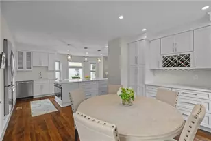 68 Roseneath Ave, Newport, RI 02840 - Photo 16