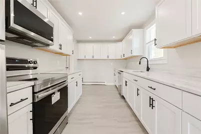 312 Wakefield Street, West Warwick, RI 02893 - Photo 8