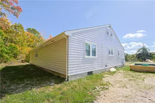 312 Wakefield St, West Warwick, RI 02893 - Photo 30