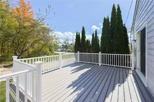 312 Wakefield St, West Warwick, RI 02893 - Photo 32