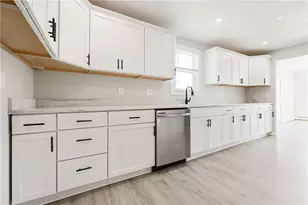 312 Wakefield St, West Warwick, RI 02893 - Photo 12