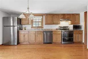 56 Mailloux St, Woonsocket, RI 02895 - Photo 4