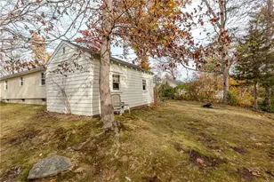 28 Lakeview Dr, Smithfield, RI 02828 - Photo 4