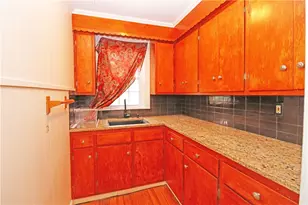 30 Thurston Ave, Newport, RI 02840 - Photo 12