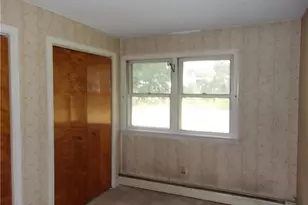 79 Alan Ave, Portsmouth, RI 02871 - Photo 4
