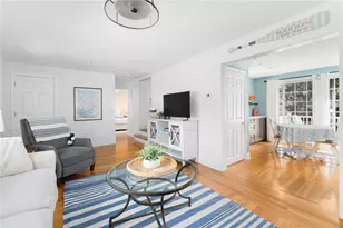 73 Merton Rd, Newport, RI 02840 - Photo 6