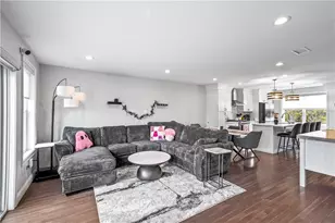 3800 Post Rd, Warwick, RI 02886 - Photo 6