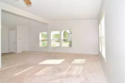 131 Little Pond Road, South Kingstown, RI 02879 - Photo 4